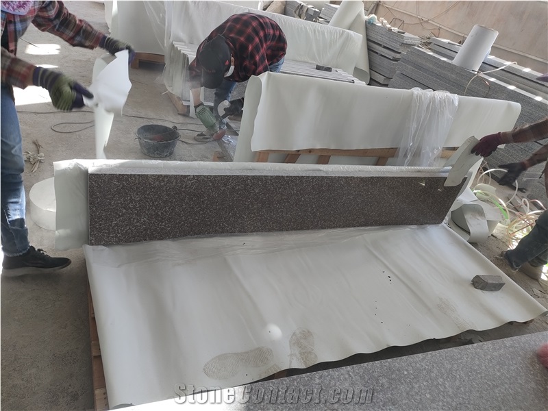 Hot Sale Cheap European  Red Granite G664  Tombstone