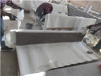 Hot Sale Cheap European  Red Granite G664  Tombstone
