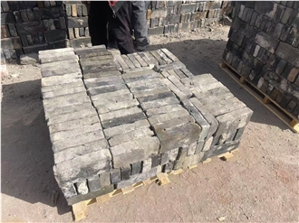 Tumbled Blue Reclaimed Bricks