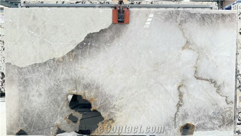 Beige Patagonia Quartzite Slabs