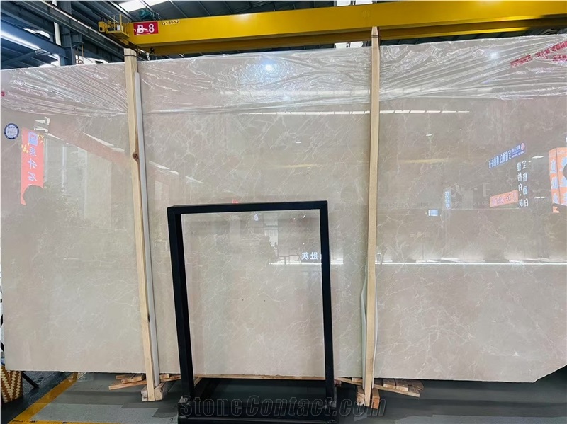 Lightning Beige Marble Slabs