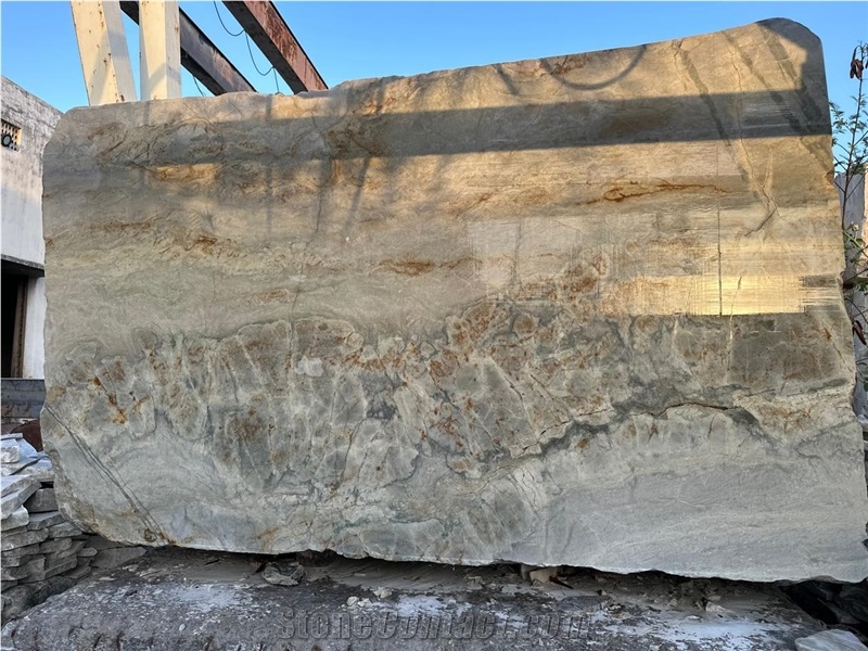 QUEEN REGINA QUARTZITE  Blocks
