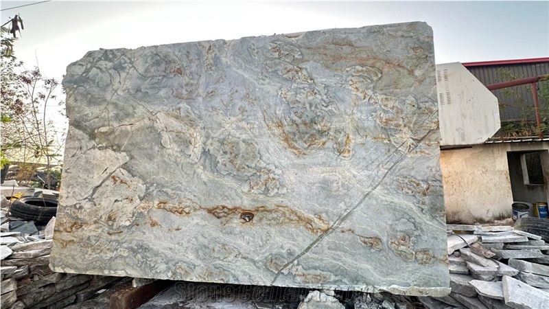 QUEEN REGINA QUARTZITE  Blocks