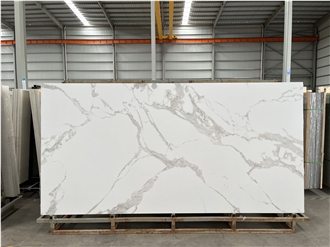 White Calacatta Large-Format Sintered Stone