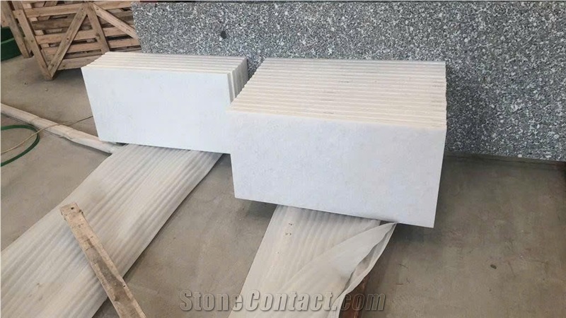 A Quality Pure White Marble 40 X 80 X 3Cm Tile