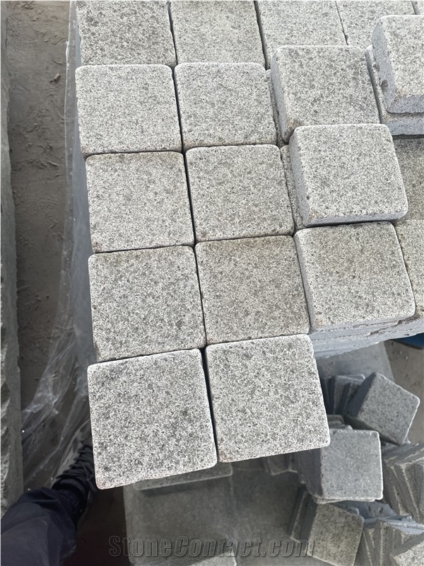 G654 Tumbled Cobblestones