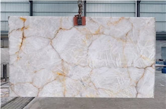 White Crystallo Quartzite Slabs