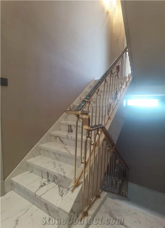 Natural Stone Calacatta White Marble Stair Staircase