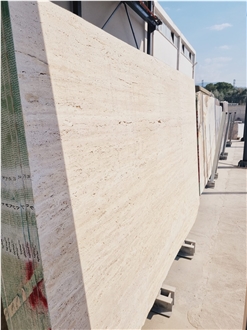 Light Veincut Travertine Slabs