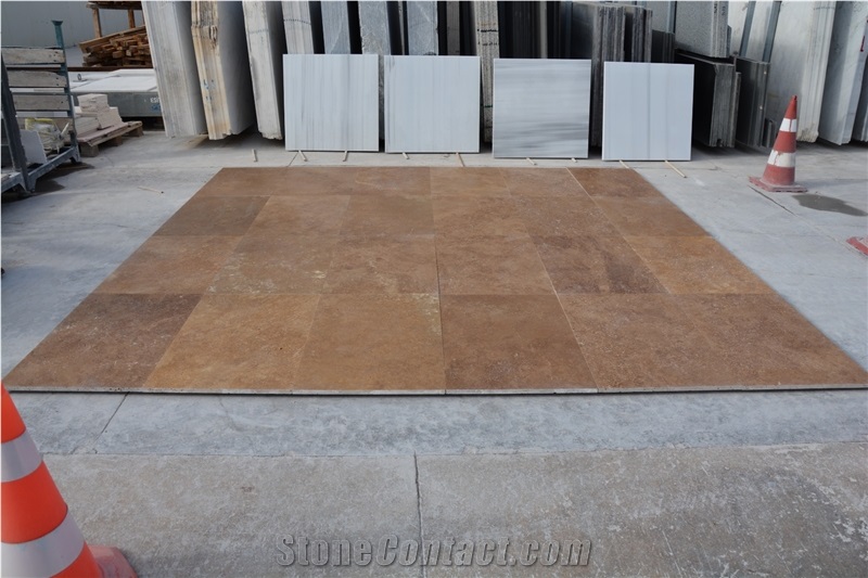 Noche Tumbled Travertine Tiles
