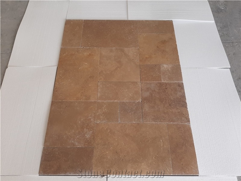 Noche Tumbled Travertine Tiles