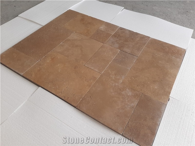 Noche Tumbled Travertine Tiles