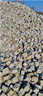 Grey-Yellow Granite Cobblestones Rough-Split