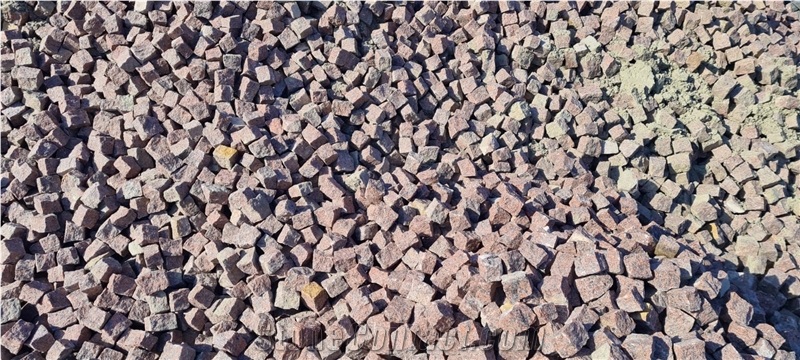 Red Vanga Granite Cobblestones Rough-Split