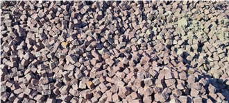 Red Vanga Granite Cobblestones Rough-Split
