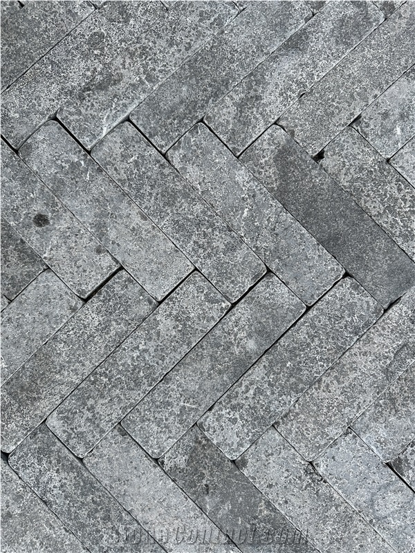 Limestone Mosaic Herringbone Pattern Tumbled