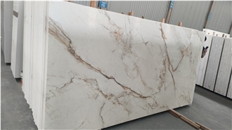 China Vegetarian Wisp Flow Gold Quartzite Apex Quartz Slabs