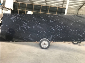 Fish Black Granite Slabs