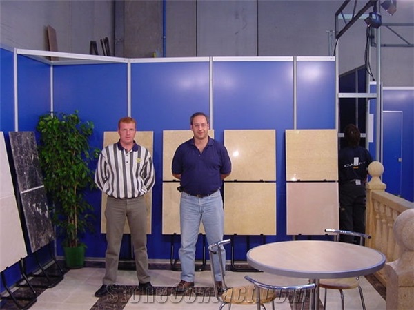 Carrara Marmotec 2002