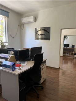 OfficePhoto