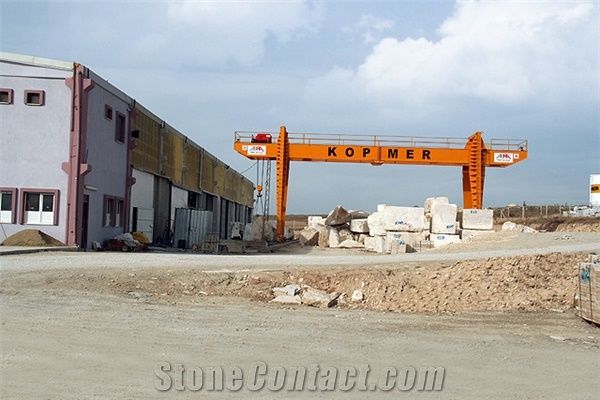 MELKOP TRAVERTINE MARBLE