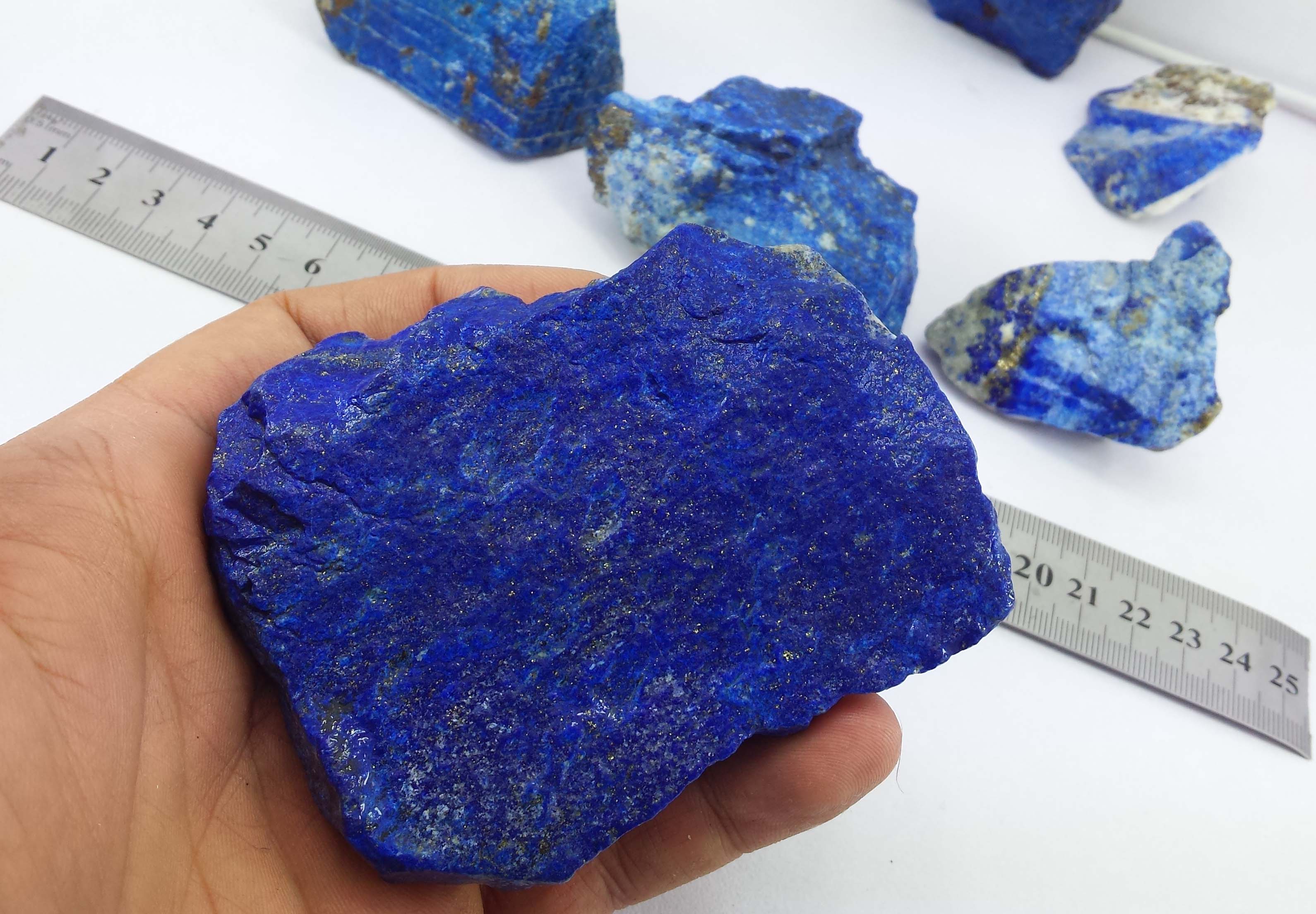AFAQ GEMS & MINERALS AFAQ GEMS & MINERALS