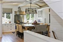 Simmer and Soak Kitchens & Bathrooms