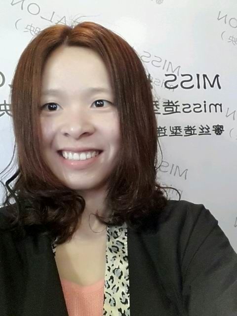 LINDA LEE LINDA LEE