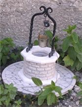Trani Gold Stone