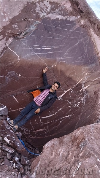 Rosso Golzar Quarry