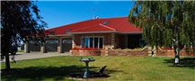 Thoms Funeral Home And Reception Centre