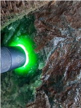 green nephrite stone