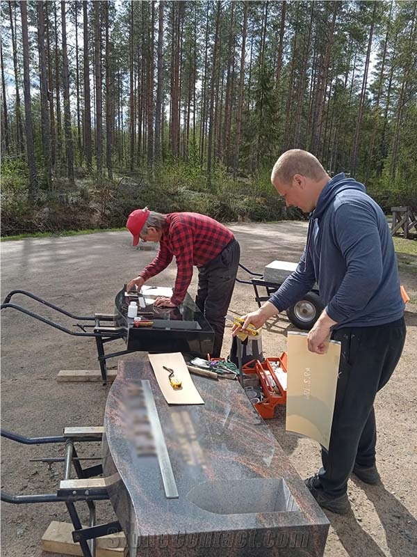 Hautakivi Isokoski Oy