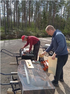 Hautakivi Isokoski Oy