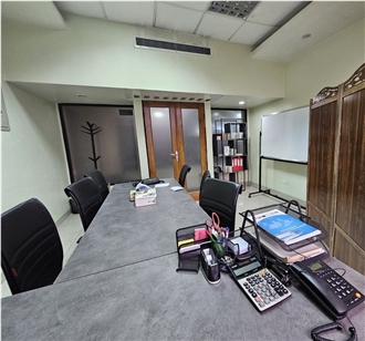 OfficePhoto