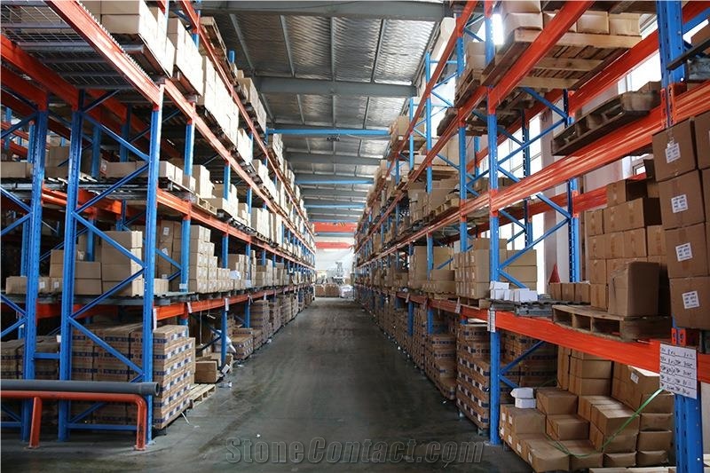 Taizhou Wanluo Hardware Products Co., Ltd.