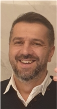 Murat Van