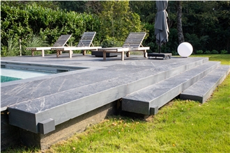 OUTDOOR CONSULT