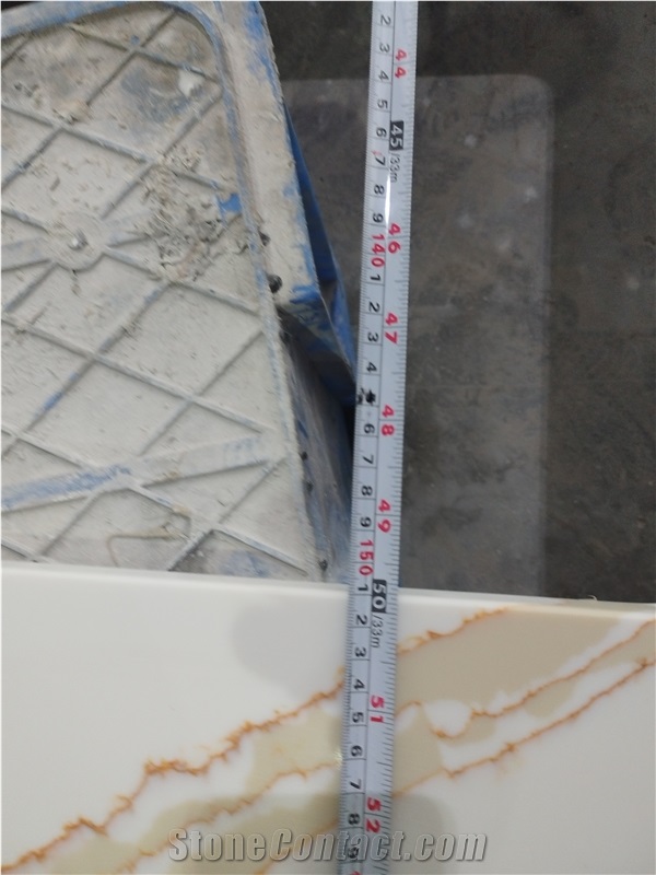 5017 Calacatta Gold Quartz Slabs