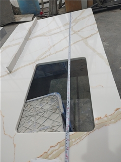 5017 Calacatta Gold Quartz Slabs
