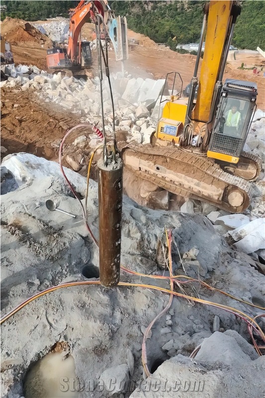Piston Rock Splitter