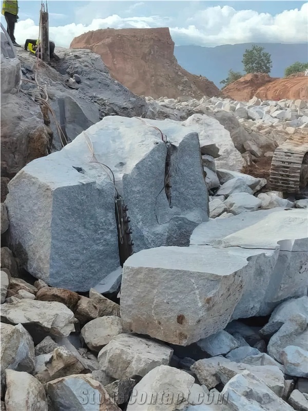 Piston Rock Splitter