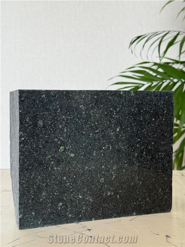 Black Porphyry Blocks, Porphyry Boulders
