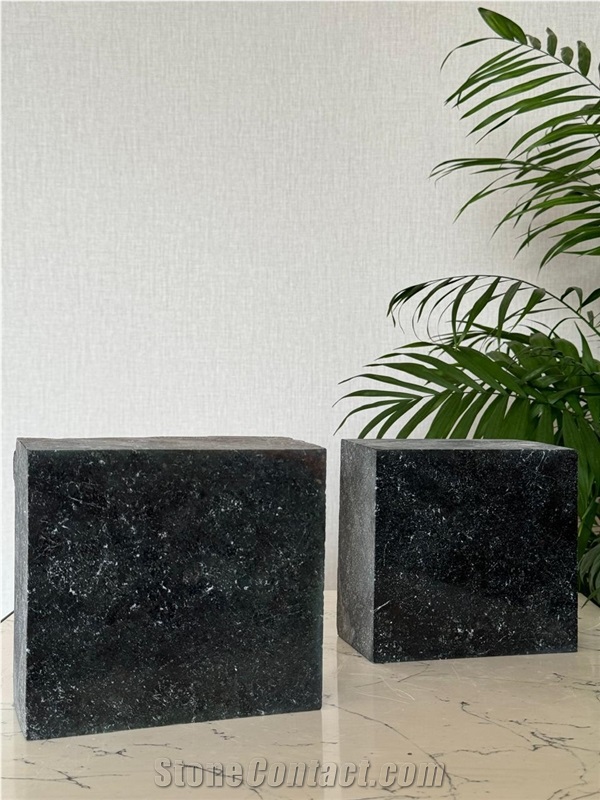 Black Porphyry Blocks, Porphyry Boulders
