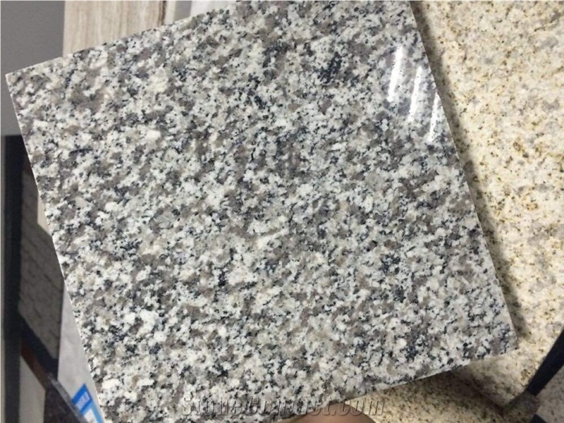 China Silver Grey Granite G623 Slabs