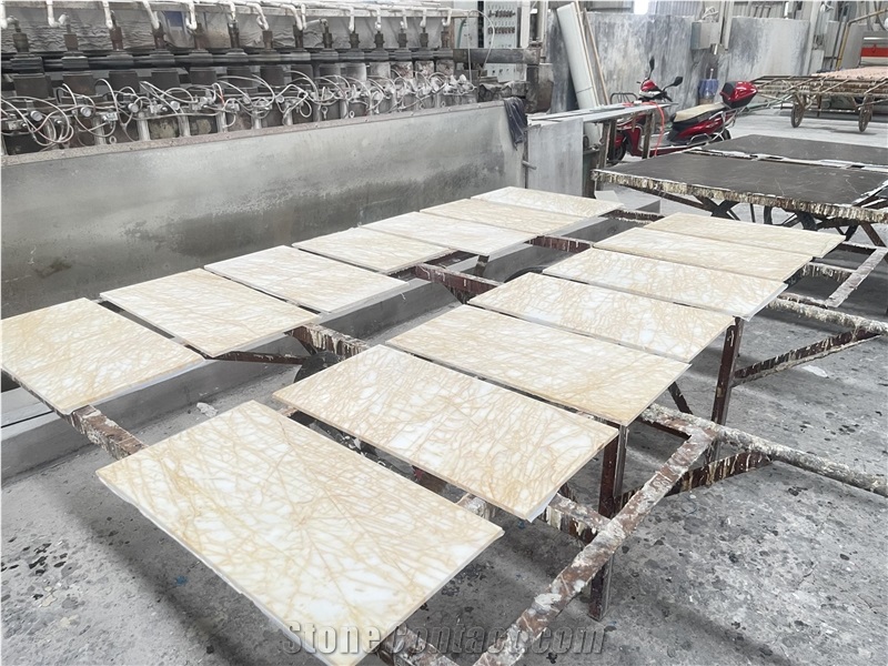 Natural Polished Spider Gold Mable Floor Tile