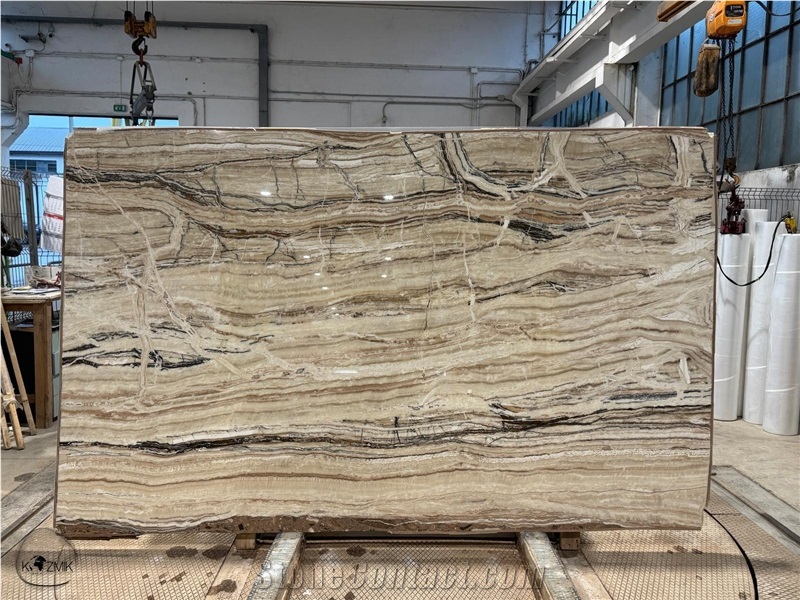 Traveronyx Slabs