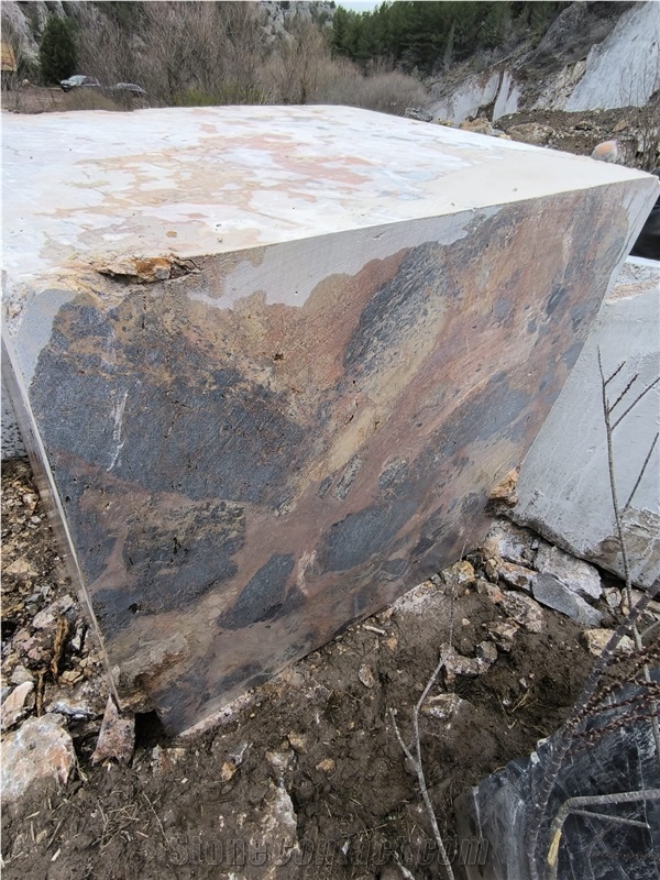 Marsy Marble Blocks From Own Quarry