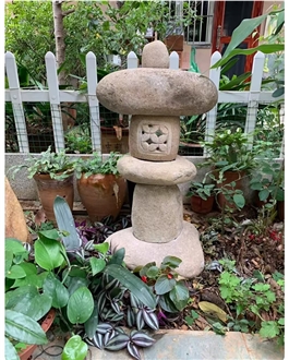 Natural River Stone Lanterns