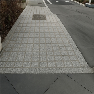Grey Pinor Granite Cobblestones
